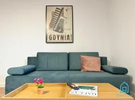 Gdynia Apartment- Tranquil Retreat, 15 Minutes to the Sea & Gdańsk City Center