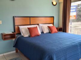 Hotel Santa Fe, hotel s 3 zvjezdice u gradu 'Paracho de Verduzco'