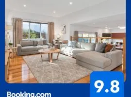 Seaford Luxe Beach House 2023 BDC Traveller award winner
