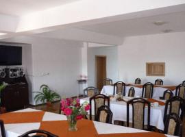 Pensiunea Cristiana - Murighiol, farm stay in Murighiol