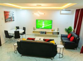 Cc & Cg Homes Luxury 4-Beds Apart Abuja-24Hrs、アブジャのビーチ周辺のバケーションレンタル