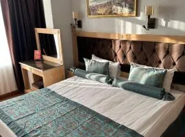 Blue Tuana Hotel Old City