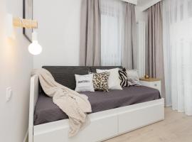 Warsaw Piaseczno Peaceful Apartment Cichej Łąki by Renters，皮亞塞奇諾的公寓