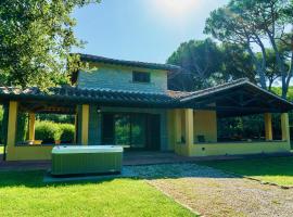 Ville Di Villa Biserno, holiday home in San Vincenzo