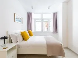 Starhost - MAZZINI APARTMENTS, a stone's throw from the seafront, shopping boulevard, pier and station
