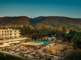 PLACES Hvar Hotel by Valamar, hotel u Starom Gradu