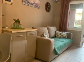 House with garden, holiday rental in Paradisos