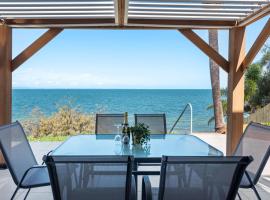 Sea Breeze Two Bedroom Apartment, beach rental in Redcliffe