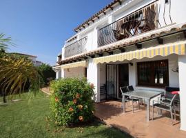 Bungalow California en Els Poblets, hotel in Els Poblets