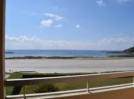 Appartement avec 2 chambres, balcon et superbe vue mer à quelques pas de la plage de Tresmeur - FR-1-368-148