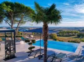 Gîte de la Tourmaline magnifique maison en pierre, Hotel in Moncaut