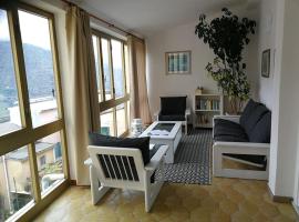 I Chechin - HOMY 5 TERRE, self-catering accommodation in Volastra