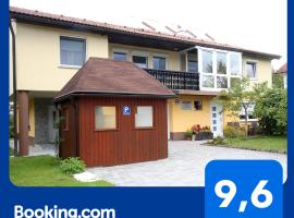 Apartma Vila Zigmund, departamento en Cerknica