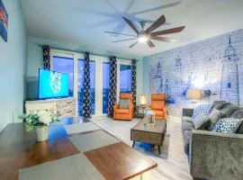 Laketown Wharf 831 By Aneliya