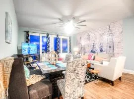 Laketown Wharf Resort 631 By Aneliya