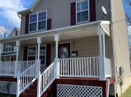 The Best Vacation Home To Fit All Your Needs!, budget hotel sa Hyattsville