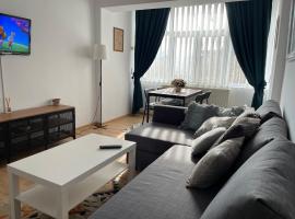 Apartament Cina, hotel com estacionamento em Huşi