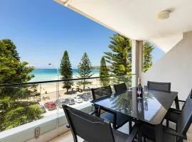 Luxury Manly Beachfront Apartment