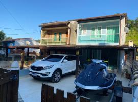 Linda casa em Tarituba, hotel in zona Praia de São Gonçalo, Parati