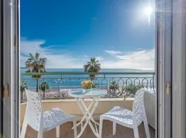 SEA FRONT - Panoramic view with Terraсe - 2BR