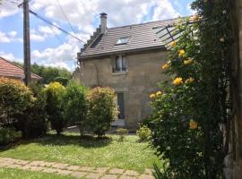 chez tatie yvette, hôtel avec parking à Cuise-la-Motte