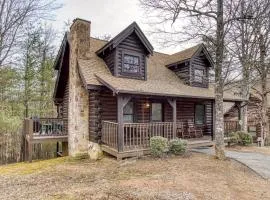 ER74 - Gerrald's Chalet - Great location, Close to all the action! cabin