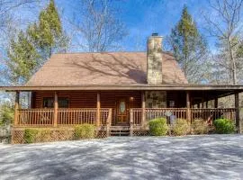 ER92 - Virginia's Villa - Great location! Close to all the action! cabin