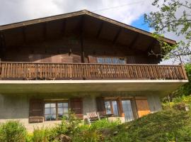 Ferienwohnung Bischoff, hotel v destinaci Schwarzsee