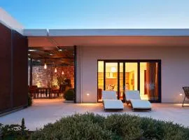 Villa The Longhouse- Pool-Sauna-Gym- Panormaic Seaview