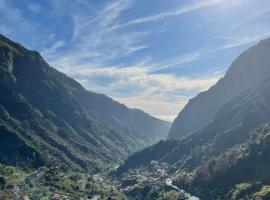 Green Valley House Madeira, family hotel in Ribeira Brava