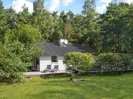 Three-Bedroom Holiday Home In Nexo