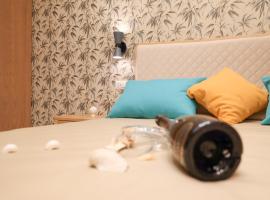 MaLù BEST Rooms - Tropea，特羅佩阿的家庭旅館