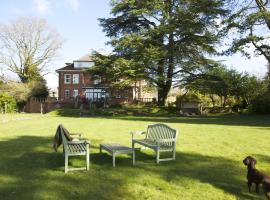 The Manor at Sway – Hotel, Restaurant and Gardens, hotel in Sway