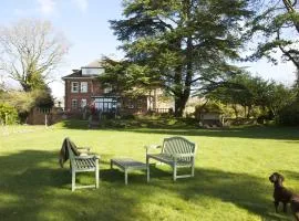 The Manor at Sway – Hotel, Restaurant and Gardens