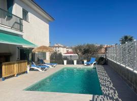 Casa unifamiliar en Calafell, hotell i Calafell