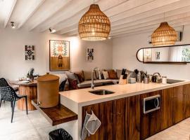 BoHo Home in Gated Eco Residence marAmar - Top location, hotel v destinaci Playa Santa Teresa