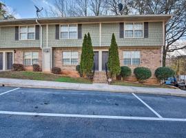 Smyrna Townhome, Close to Truist Park!, hotel a Smyrna