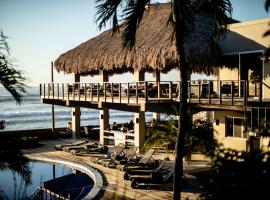 Casa de Mar Hotel And Villas, beach hotel in La Libertad