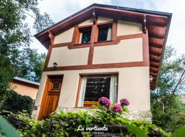 Cabaña la vertiente: Lago Puelo'da bir orman evi