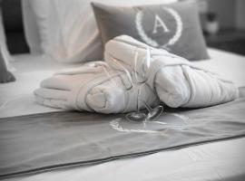 אגם בטבע, cottage in HaGoshrim