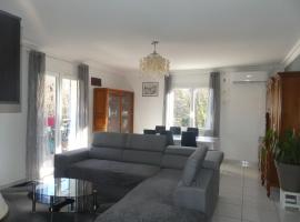 La Villa Ayiti, vacation rental in Nans-les-Pins