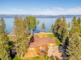 Flathead Lake Villa - Full Property, hotel u gradu Lakeside