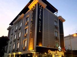Grand Black Hotel, hotell i Mersin