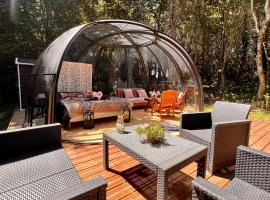 Dôme S'féérique avec accès piscine, tenda de luxo em Saint-Évarzec