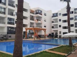 Appartement meublé Mohammedia Mansouria avec piscines, hotel a Mansouria