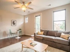 CozySuites MusicRow Astonishing Studio with free parking 22