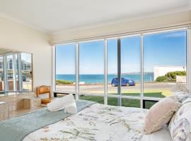 Beachfront Views at Southern Sands 1, hotel in Port Elliot