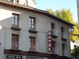 Hotel San Francisco, hotell i Villafranca del Bierzo