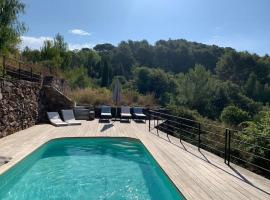 CABANON, holiday home in Carqueiranne