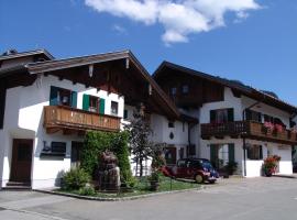 Hotel Ferienhaus Fux, hotel em Oberammergau